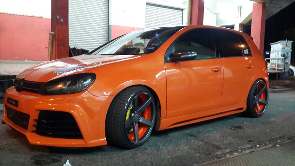 Amazing-orange-VW-Golf-MK6-GTI