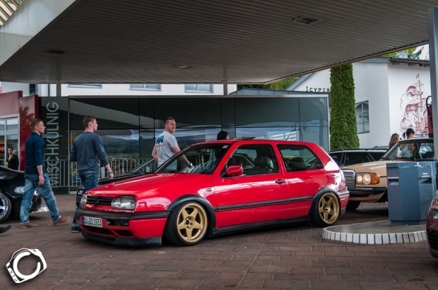 Red Volkswagen Golf Mk3 on 5 star wheels