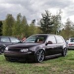 Black VW Golf Mk4 on black wheels